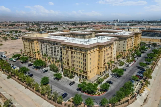 MLS: 2691747 Condo For Sale