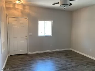 Photo #2: 2691757 Listing