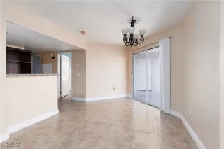 Photo #6: 2691809 Listing