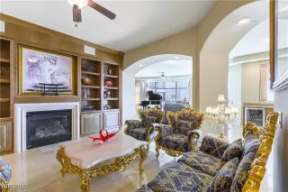 Photo #2: 2691811 Listing 