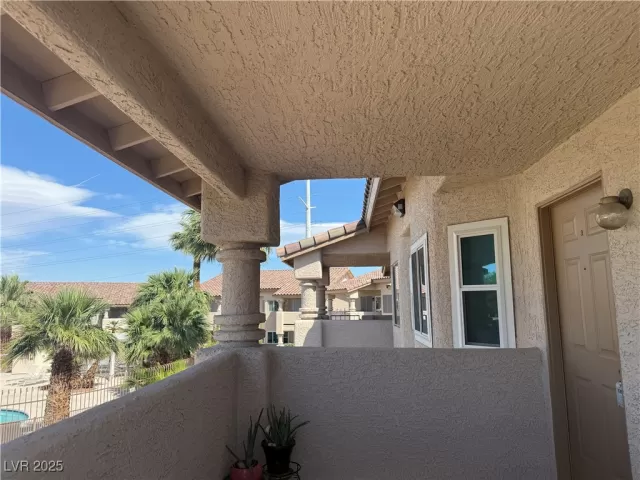 MLS: 2691816 Condo For Sale