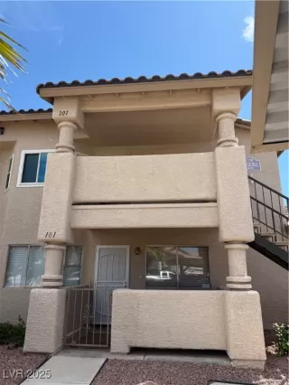 Photo #4: 2691816 Listing