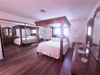 Photo #5: 2691816 Listing