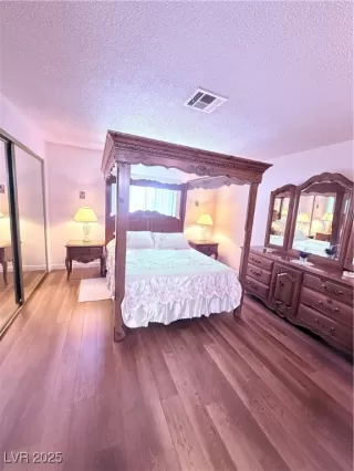 Photo #6: 2691816 Listing