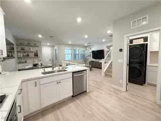 Photo #4: 2691817 Listing 