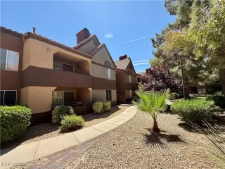 Photo #1: 2691823 Listing 
