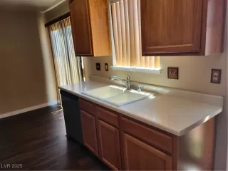 Photo #2: 2691827 Listing