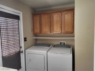 Photo #6: 2691827 Listing