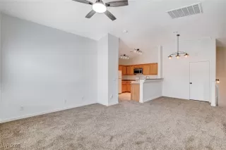 Photo #4: 2691853 Listing