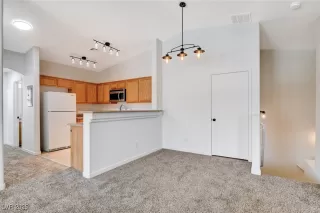 Photo #6: 2691853 Listing