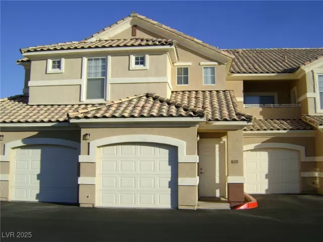 MLS: 2691860 Condo For Sale