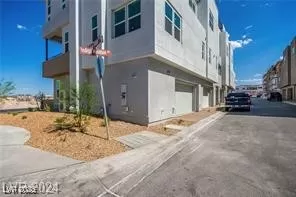 Photo #4: 2691871 Listing 