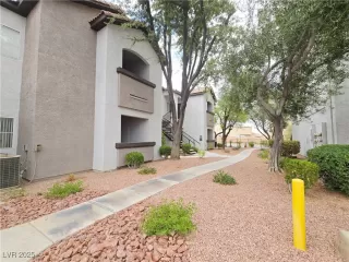 Photo #2: 2691873 Listing 