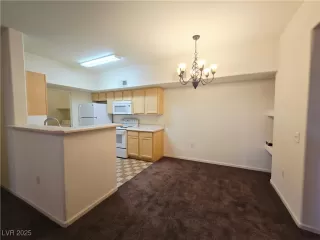 Photo #5: 2691873 Listing 