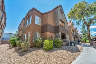 Photo #4: 2691878 Listing