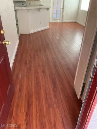 Photo #2: 2691911 Listing 