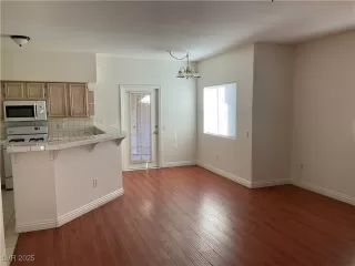 Photo #3: 2691911 Listing 