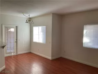 Photo #4: 2691911 Listing 