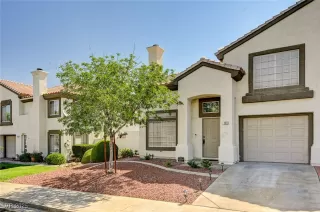 Photo #4: 2691917 Listing