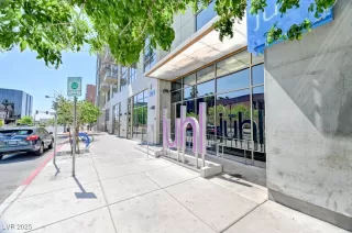 Photo #2: 2691918 Listing