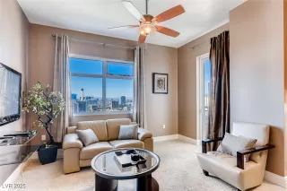 Photo #1: 2691929 Listing 