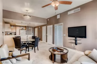 Photo #2: 2691929 Listing 