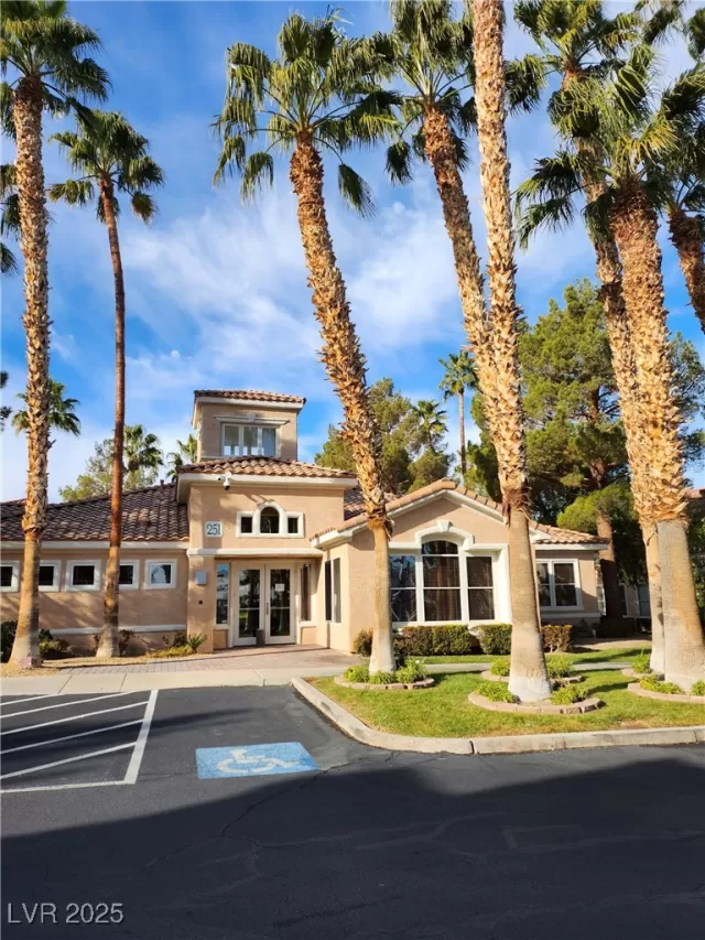 MLS: 2691951 Condo For Sale