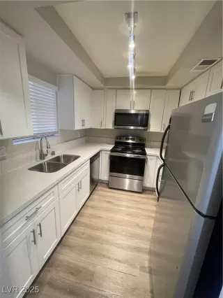 More Details about MLS # 2691956 : 1729 JUPITER COURT D