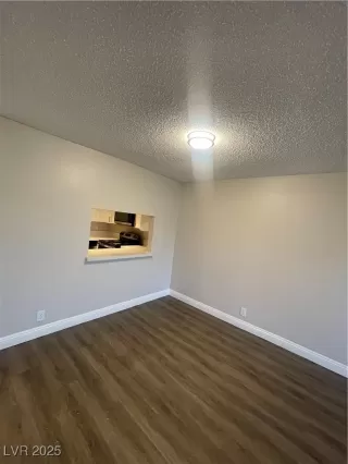 Photo #3: 2691956 Listing 