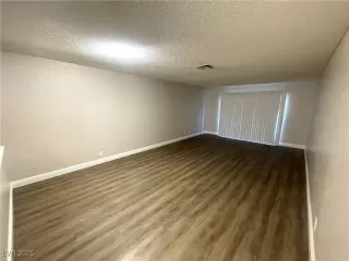 Photo #4: 2691956 Listing 