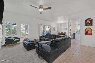 Photo #2: 2691957 Listing