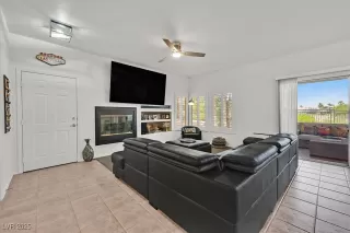 Photo #3: 2691957 Listing