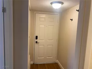 Photo #2: 2691958 Listing