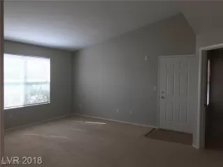 Photo #1: 2691986 Listing 