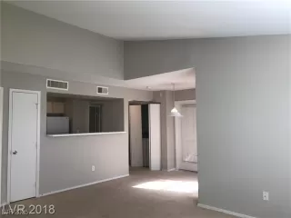 Photo #4: 2691986 Listing 