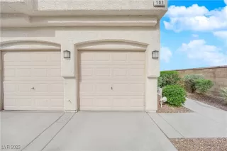 Photo #2: 2692015 Listing