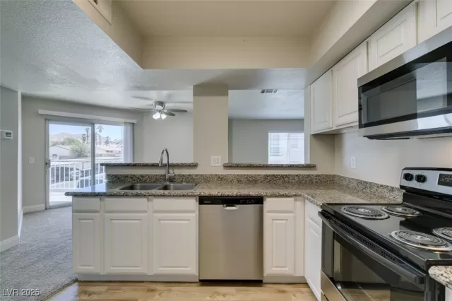 MLS: 2692069 Condo For Sale