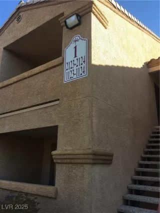 Photo #3: 2692087 Listing 