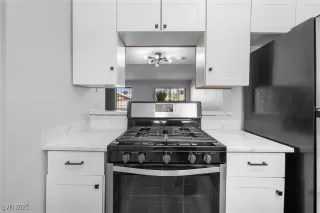 Photo #6: 2692088 Listing