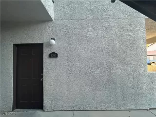 Photo #1: 2692095 Listing 