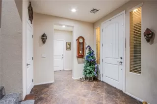 Photo #2: 2692101 Listing 