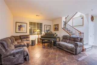 Photo #4: 2692101 Listing 