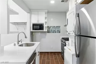 Photo #4: 2692148 Listing 