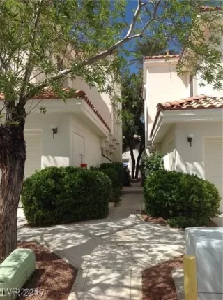 Photo #3: 2692151 Listing 