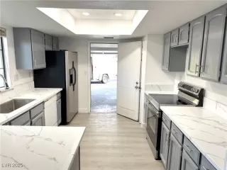 Photo #4: 2692183 Listing 