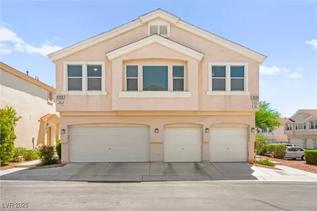 MLS: 2692193 Condo For Sale