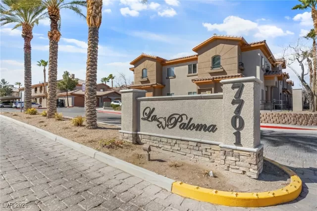 MLS: 2692204 Condo For Sale