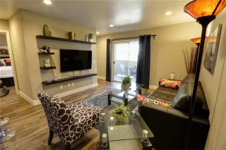 Photo #2: 2692207 Listing 