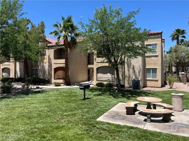 MLS: 2692211 Condo For Sale