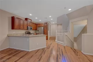 More Details about MLS # 2692254 : 7856 CARYSFORD AVENUE